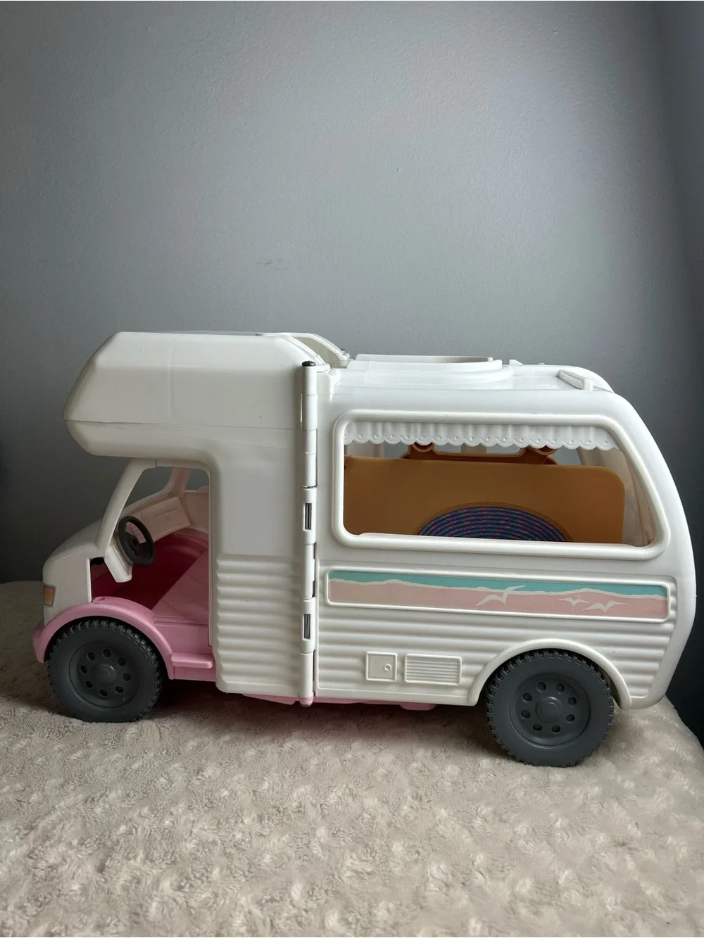 Vintage Fisher Price Loving Family RV Camper Van Pink White